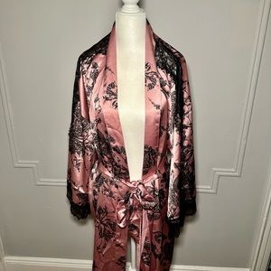 NWT Victoria’s Secret Satin Kimono Robe